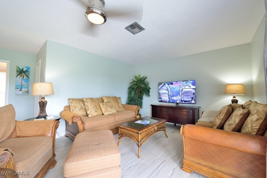 229 Palm Drive - Photo 2