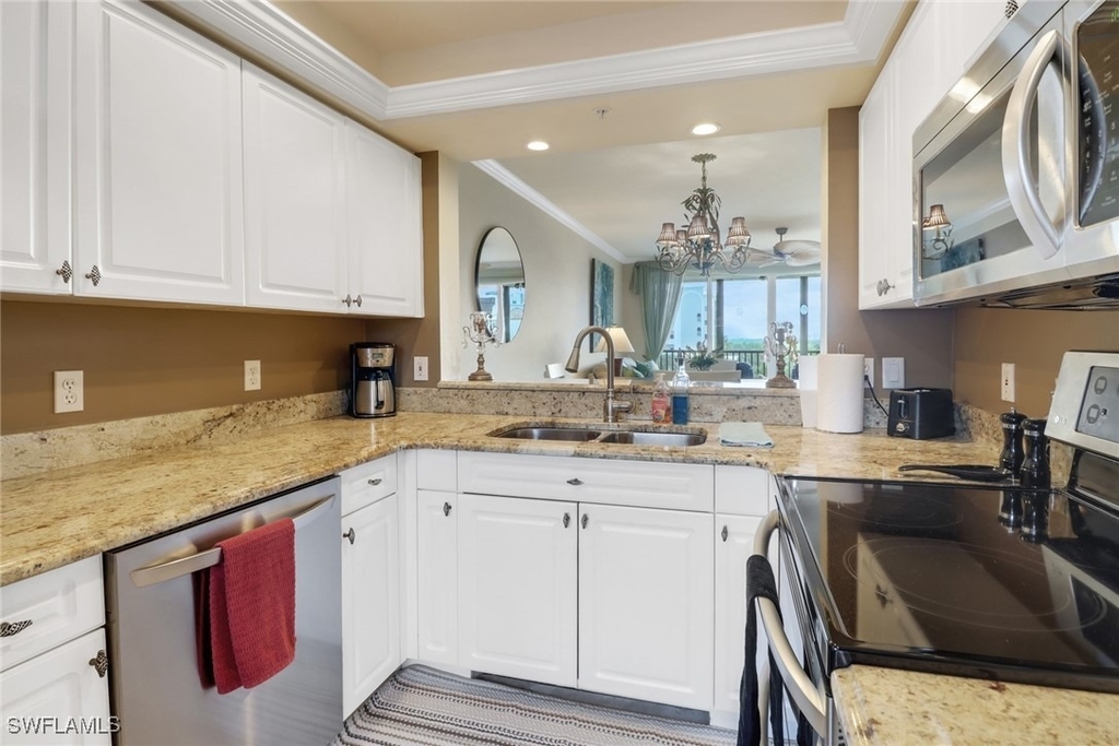 4421 Bay Beach Lane - Photo 4