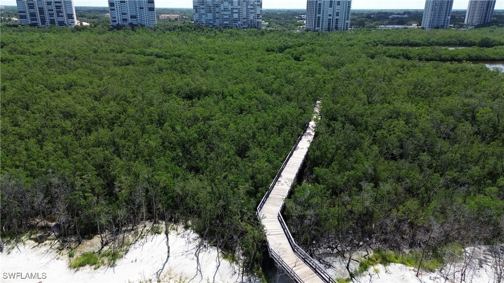 7048 Pelican Bay Boulevard - Photo 26