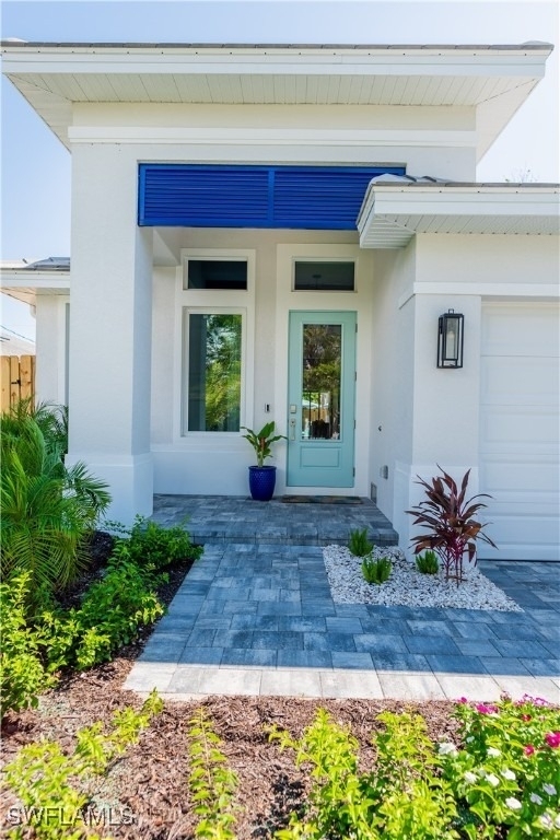 548 101st Avenue - Photo 2