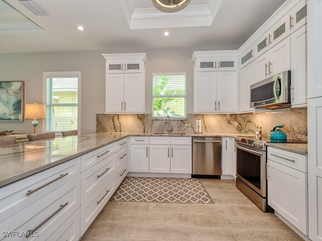 712 108th Avenue N - Photo 12
