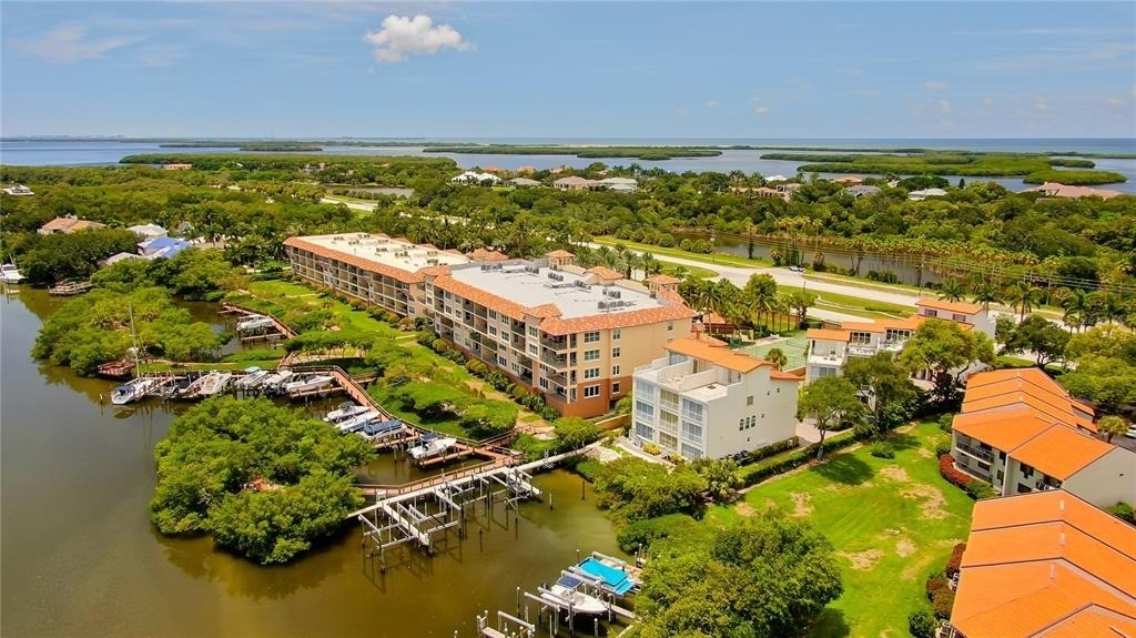 1575 Pinellas Bayway Way S - Photo 10