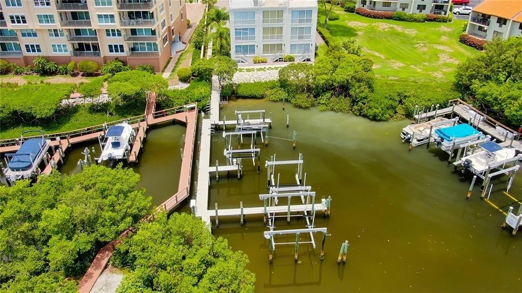 1575 Pinellas Bayway Way S - Photo 18