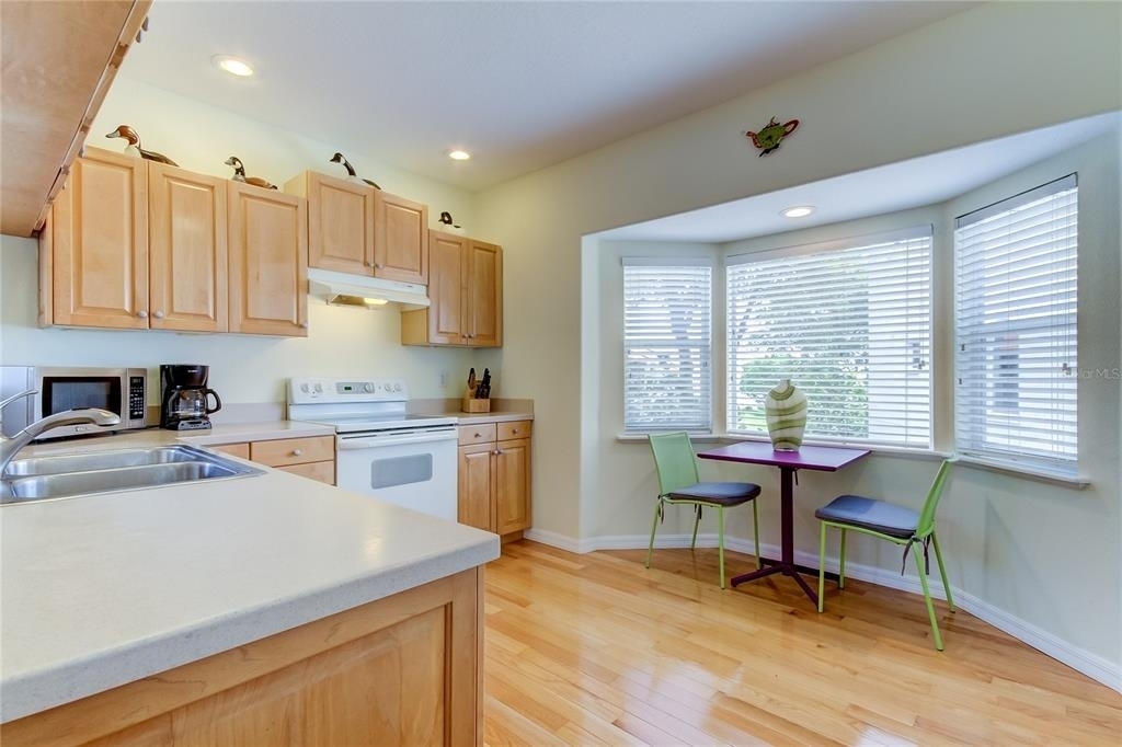 1575 Pinellas Bayway Way S - Photo 33