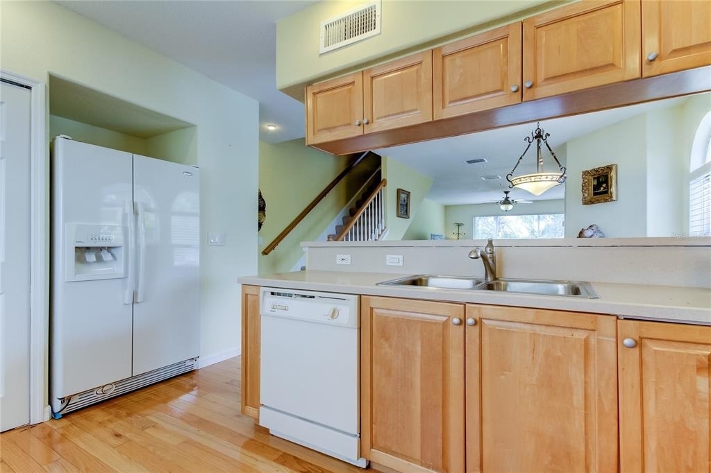 1575 Pinellas Bayway Way S - Photo 37