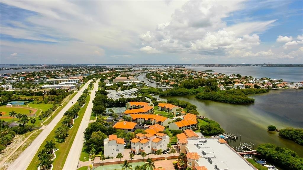 1575 Pinellas Bayway Way S - Photo 3
