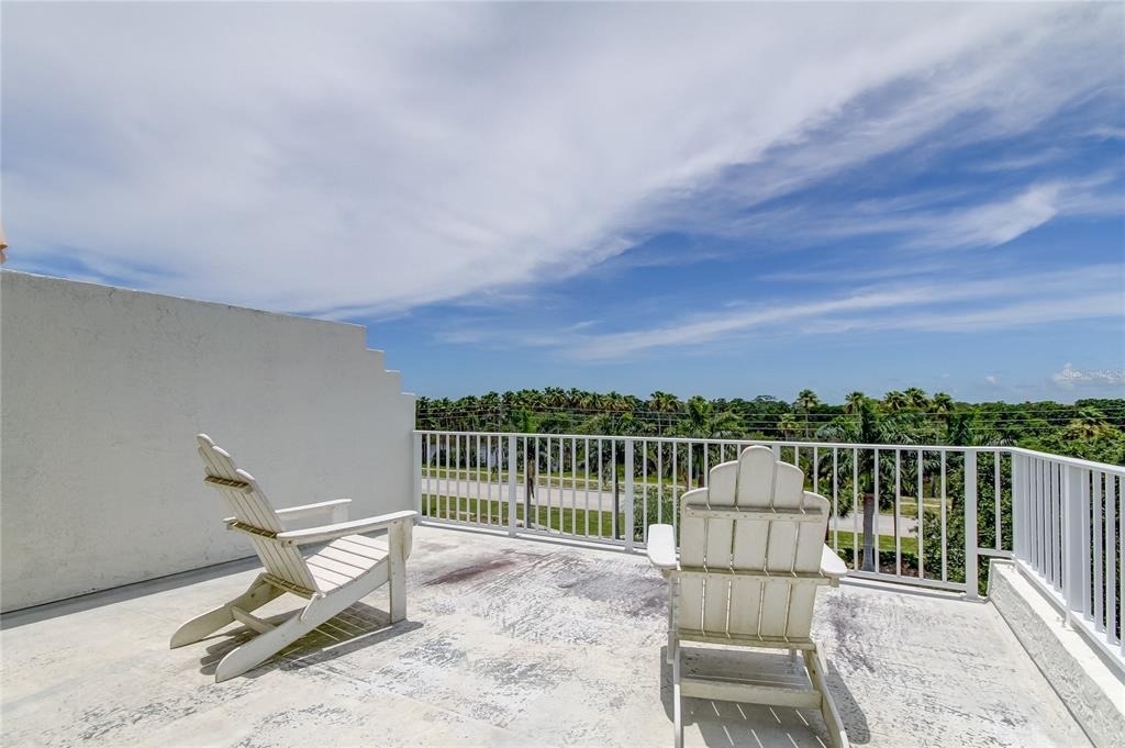 1575 Pinellas Bayway Way S - Photo 64