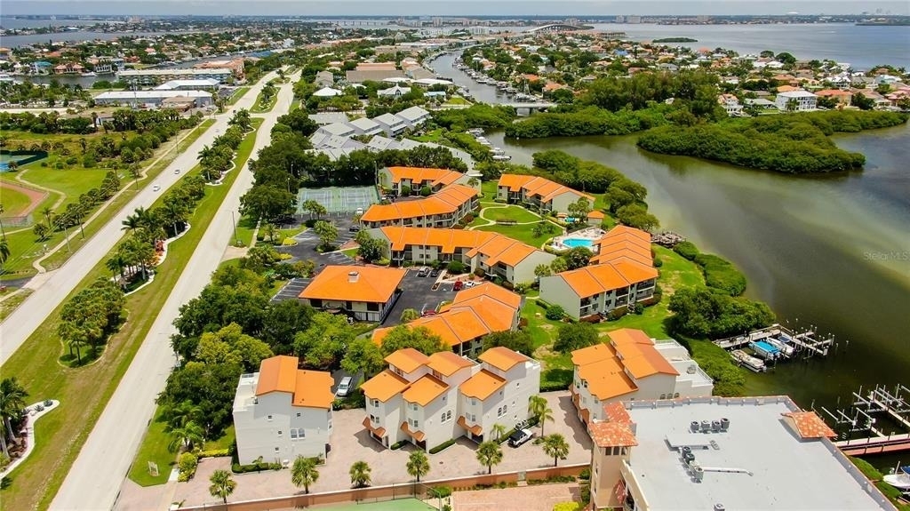1575 Pinellas Bayway Way S - Photo 4