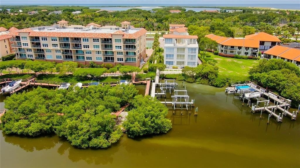 1575 Pinellas Bayway Way S - Photo 17