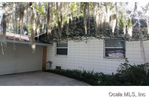 908 Se 23 Street - Photo 1
