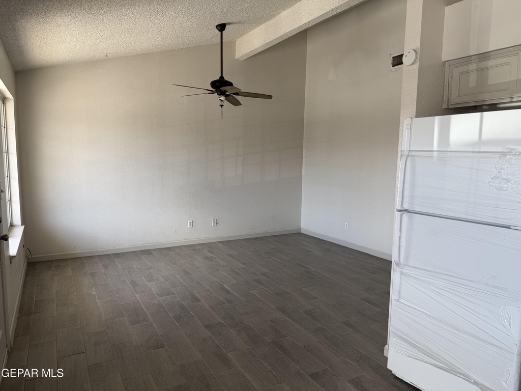 8507 Alameda Avenue - Photo 14