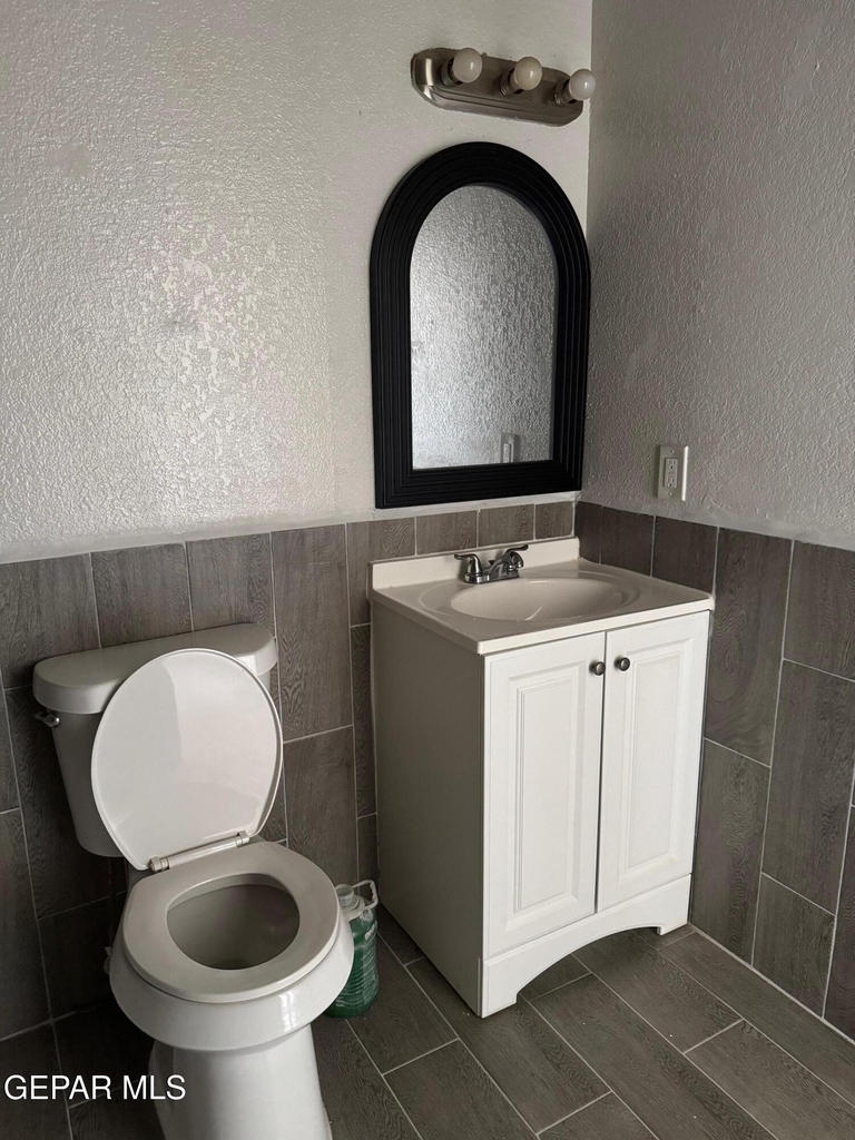 8507 Alameda Avenue - Photo 6