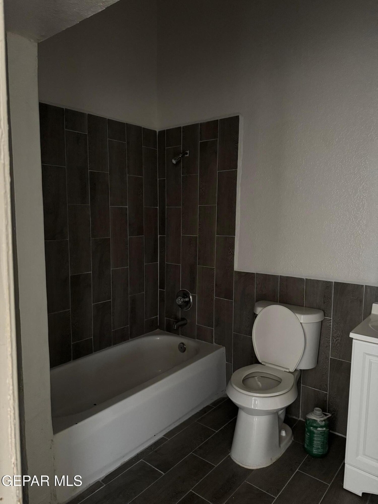 8507 Alameda Avenue - Photo 7
