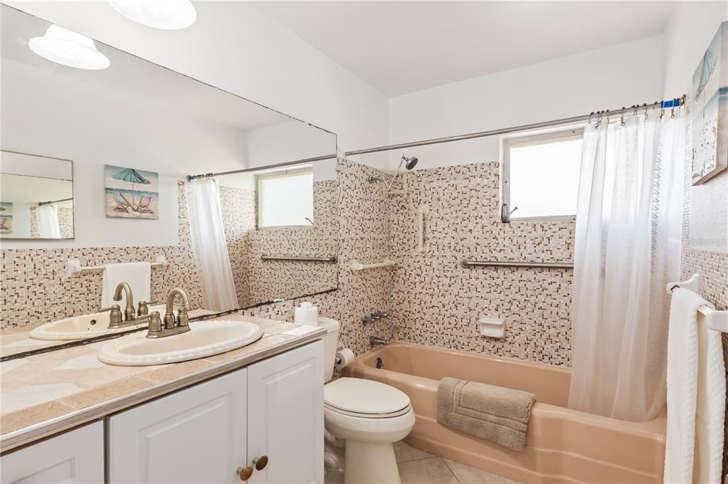 6005 Midnight Pass Road - Photo 18