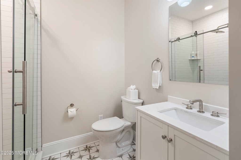 305 Ocean Avenue - Photo 20
