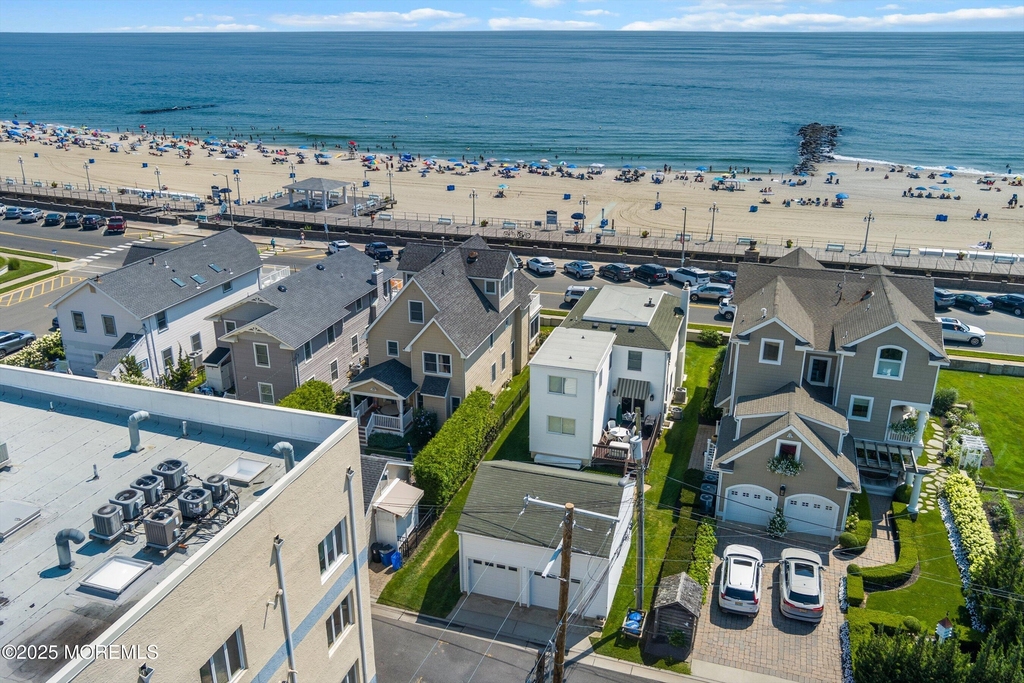 305 Ocean Avenue - Photo 37