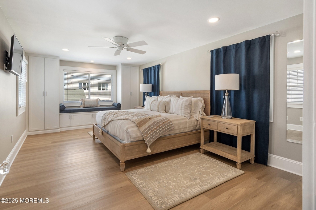 305 Ocean Avenue - Photo 19