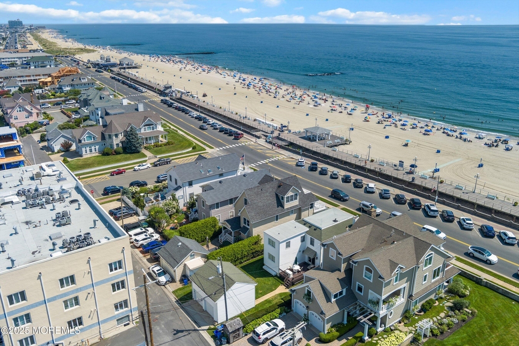 305 Ocean Avenue - Photo 39