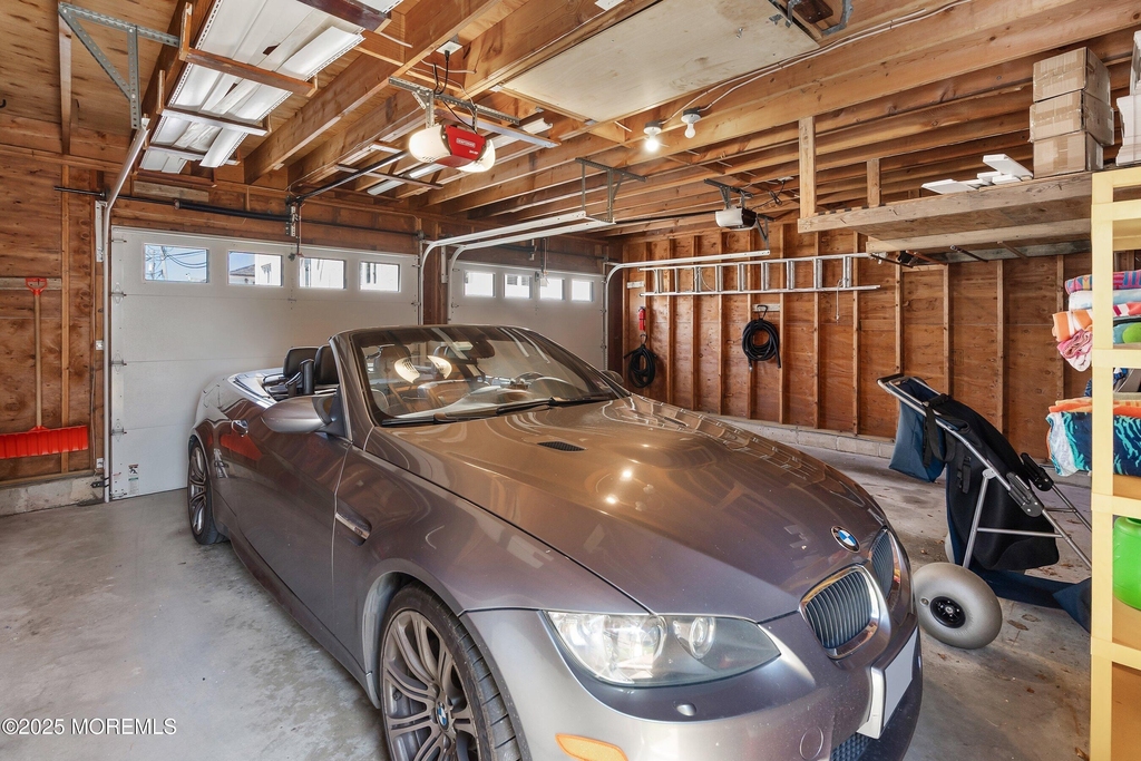 305 Ocean Avenue - Photo 36
