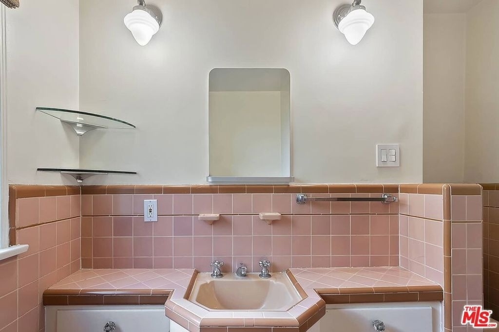 2661 Lake View Terrace - Photo 19