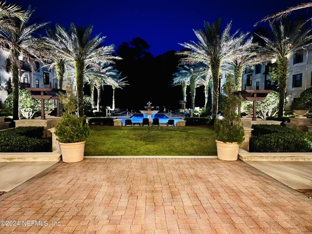 955 Registry Boulevard - Photo 1