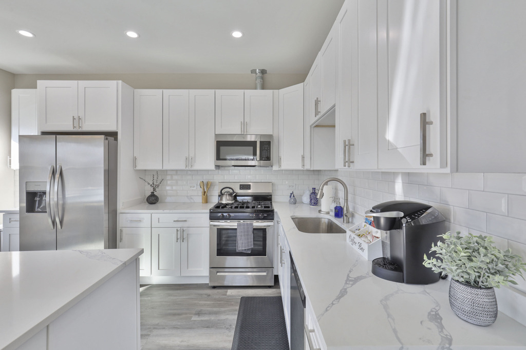1111 Bonnie Brae Place - Photo 5