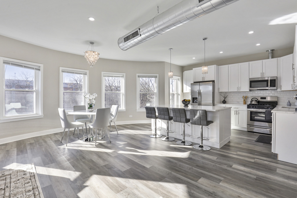 1111 Bonnie Brae Place - Photo 2