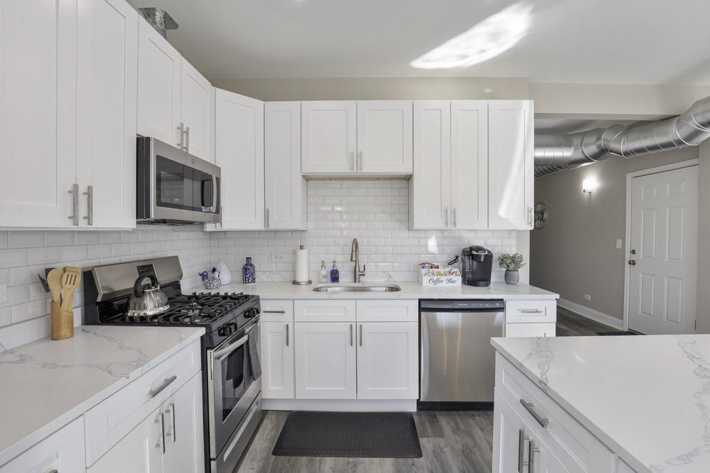 1111 Bonnie Brae Place - Photo 6