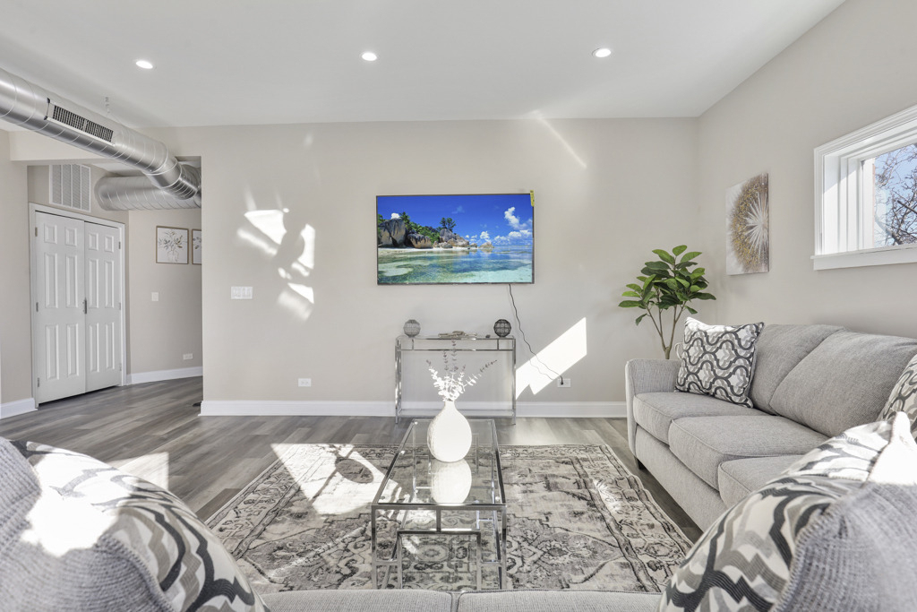 1111 Bonnie Brae Place - Photo 11