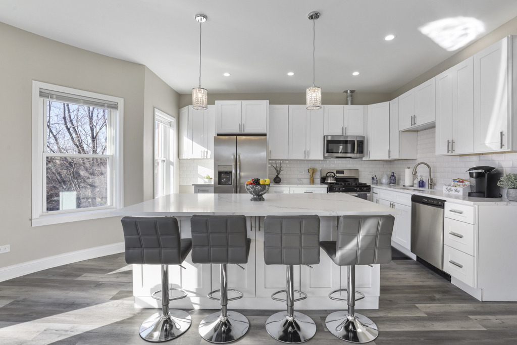 1111 Bonnie Brae Place - Photo 1