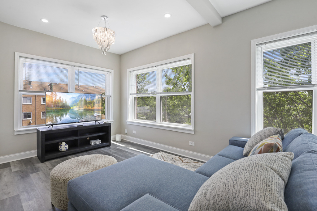 1111 Bonnie Brae Place - Photo 8