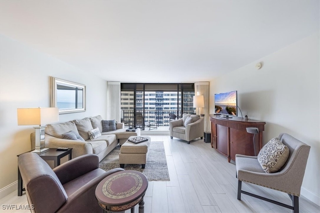 4005 Gulf Shore Boulevard N - Photo 4