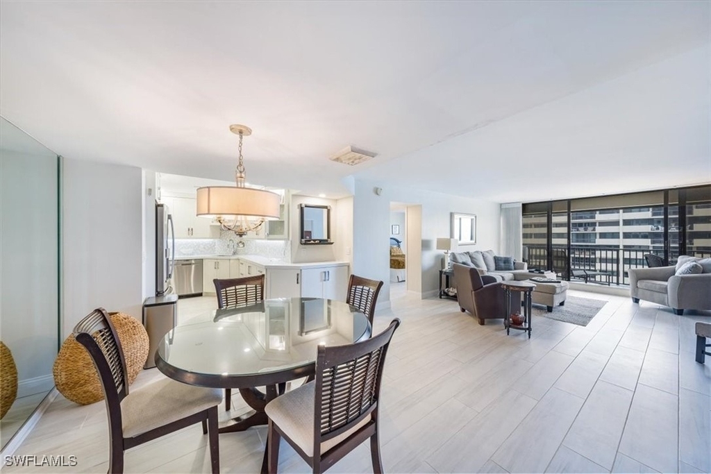 4005 Gulf Shore Boulevard N - Photo 8