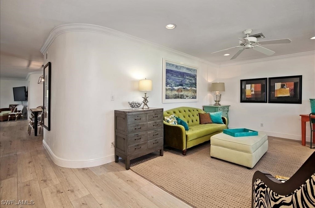 552 105th Avenue N - Photo 1