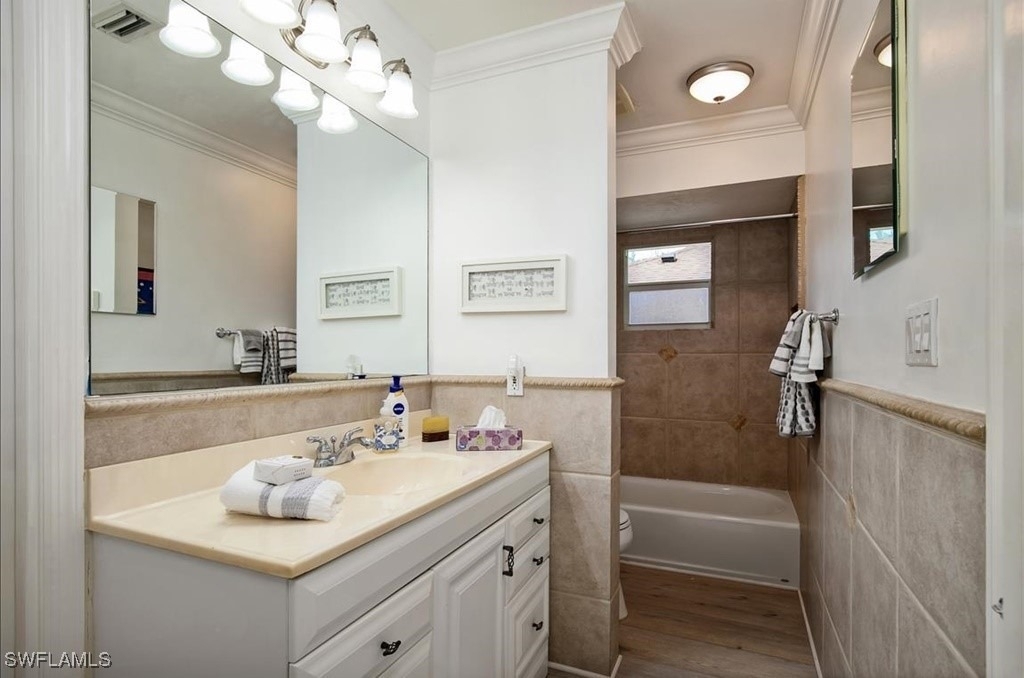 552 105th Avenue N - Photo 11