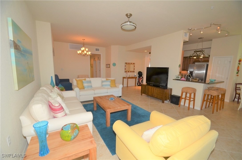 10572 Smokehouse Bay Drive - Photo 3