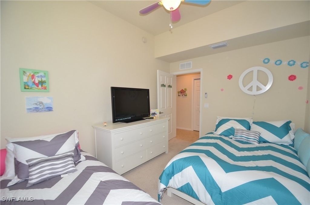 10572 Smokehouse Bay Drive - Photo 16