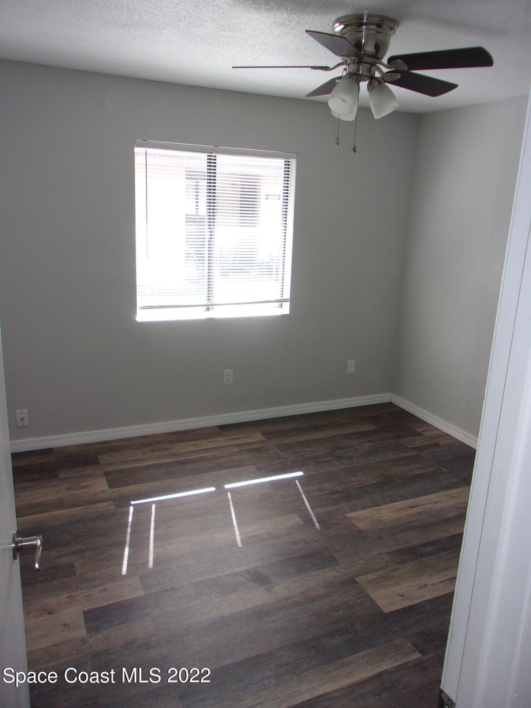 1050 N Fiske Boulevard - Photo 8