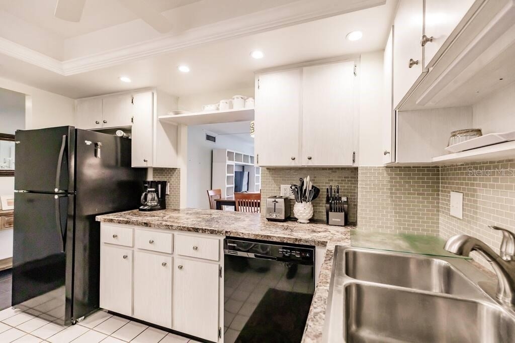 1250 N Portofino Drive - Photo 9