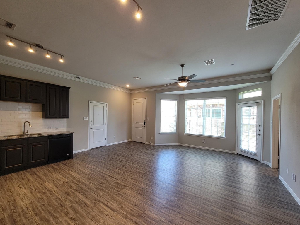 7486 Woo Street Street - Photo 0