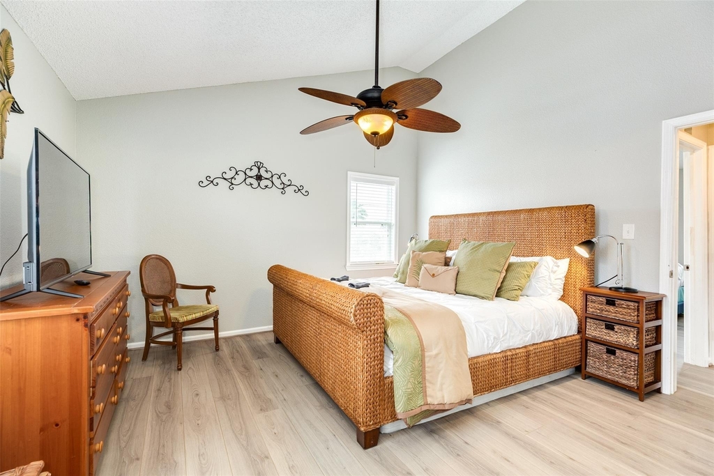 16614 Bermuda Way - Photo 10