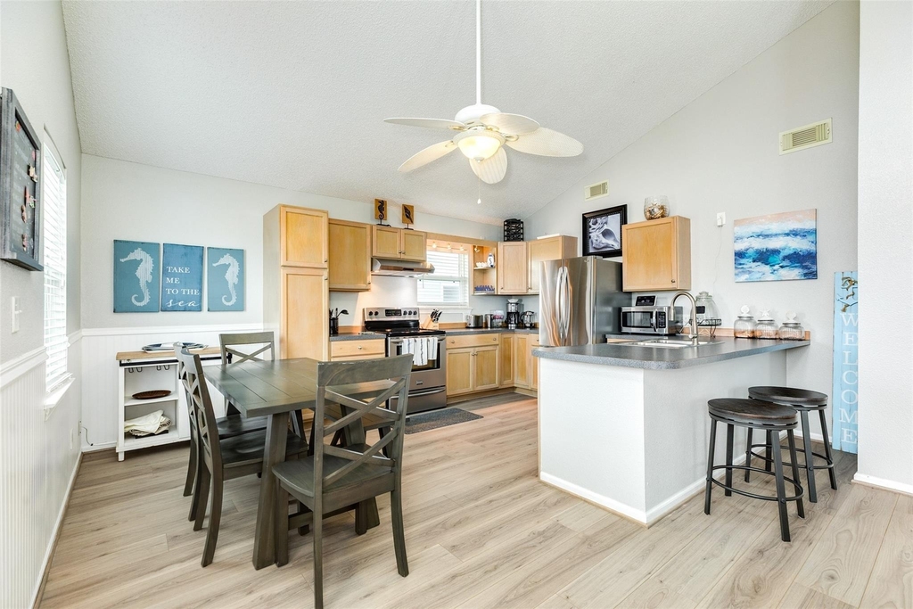 16614 Bermuda Way - Photo 6