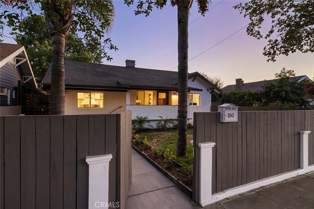 2842 W Avenue 33 - Photo 34