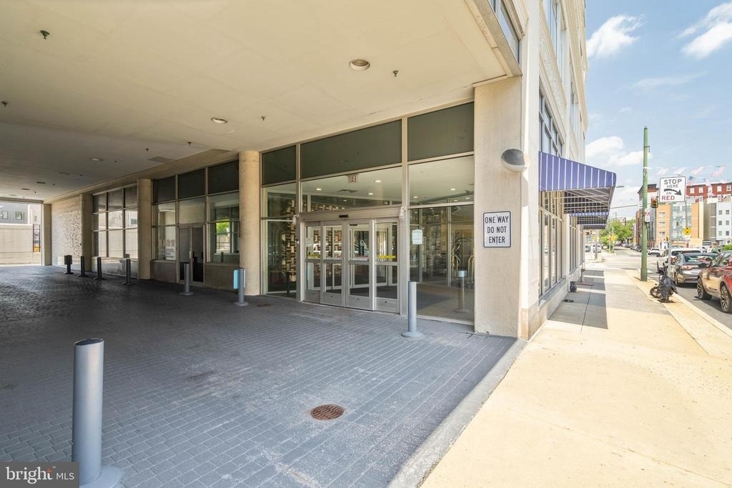 1100 Vine Street - Photo 11