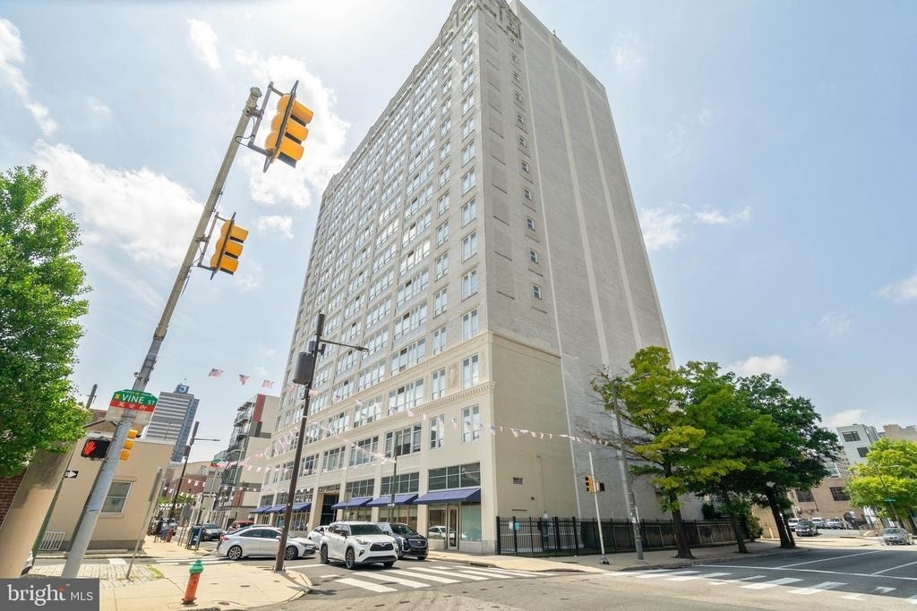 1100 Vine Street - Photo 12