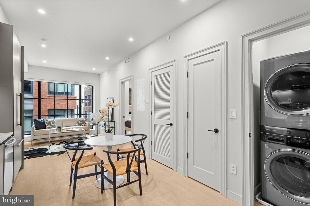 2121 Ward Place Nw - Photo 6