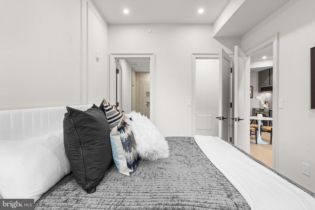 2121 Ward Place Nw - Photo 11