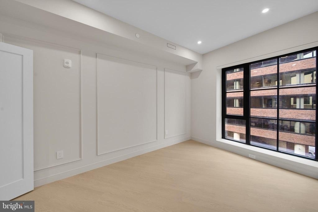 2121 Ward Place Nw - Photo 9