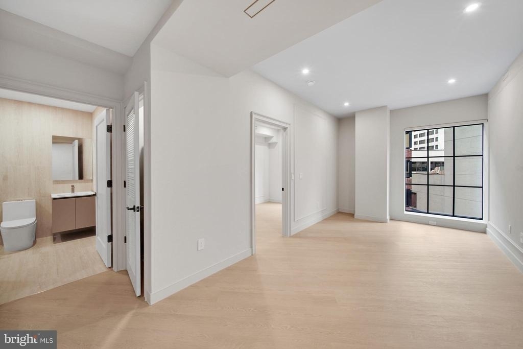 2121 Ward Place Nw - Photo 8