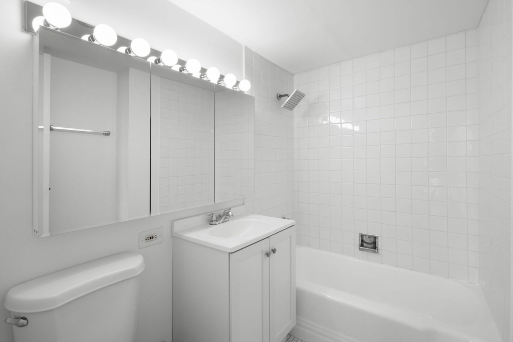 6730 S South Shore Drive - Photo 9